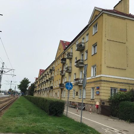 ורשה Marymont Metro Apartment מראה חיצוני תמונה
